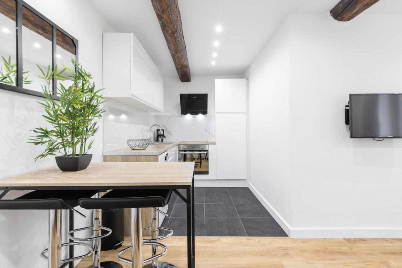 Garibaldi Square - Lovely 1 Bdr Old Town Ница Екстериор снимка