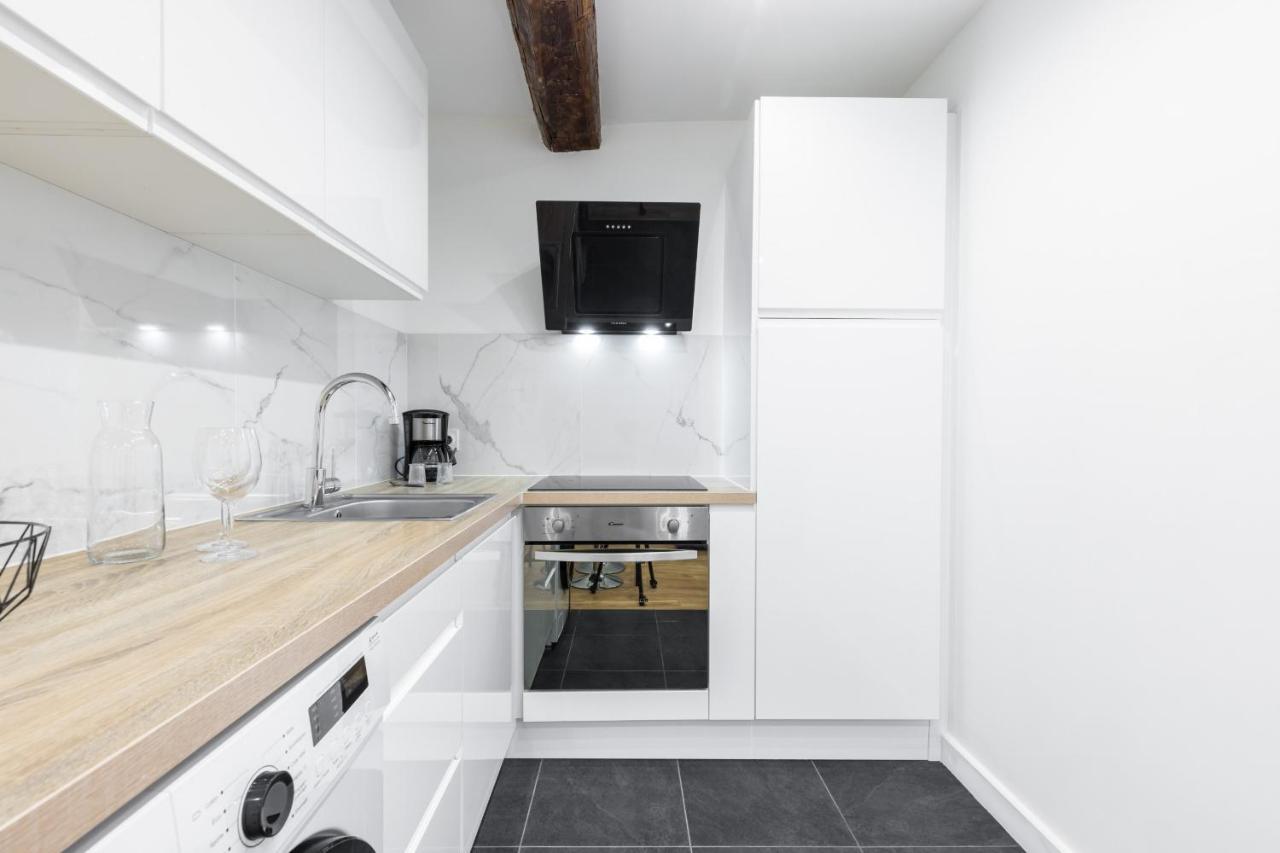 Garibaldi Square - Lovely 1 Bdr Old Town Ница Екстериор снимка